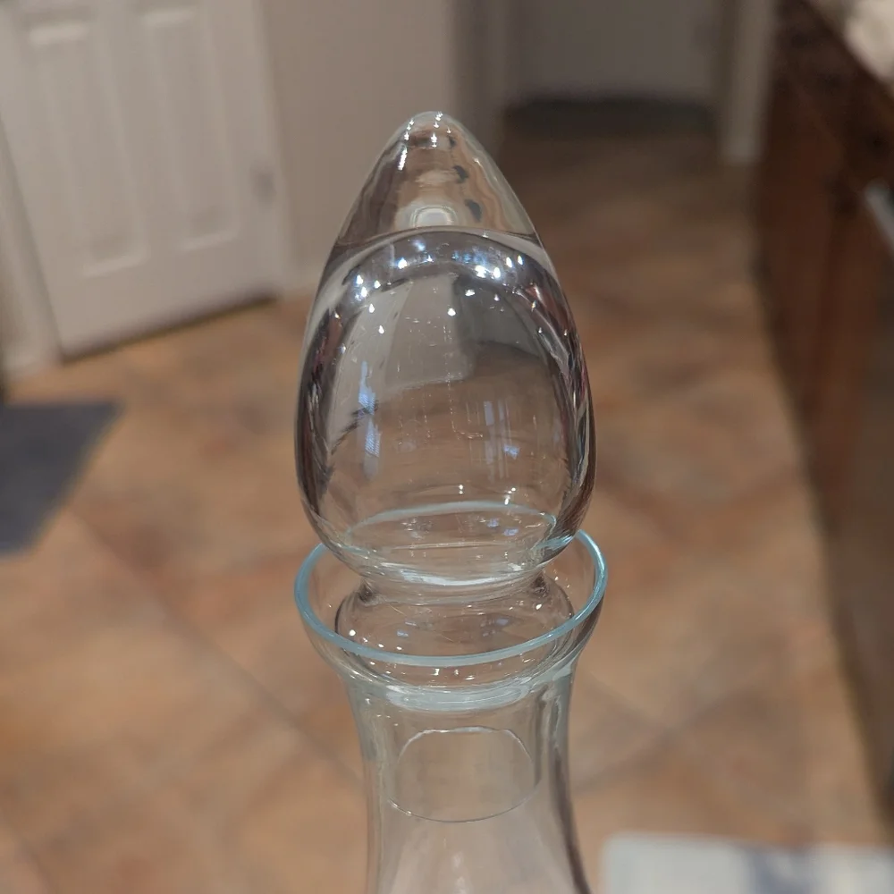 Y2K Art Noveu Clear Glass Wine Decanter